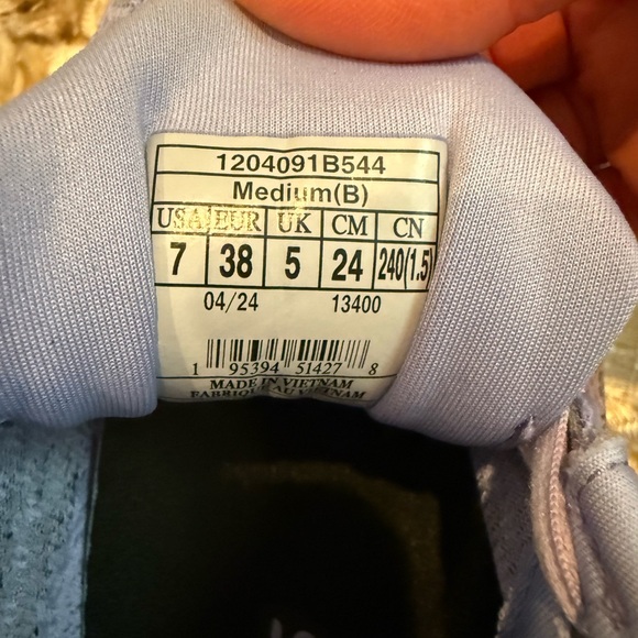 Brooks Women's Glycerin GTS Lavender Athletic Shoes Size 7 - Picture 7 of 8